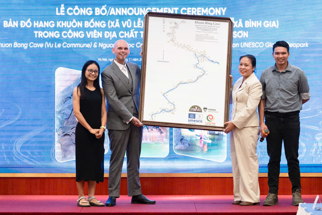 Cảnh quan thung lũng đá vôi đặc sắc tại Công viên địa chất toàn cầu UNESCO Lạng Sơn