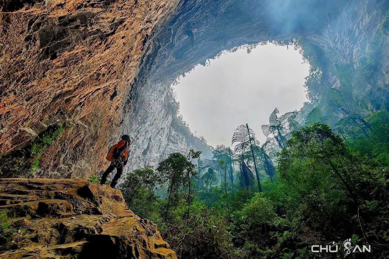 Nghiên cứu địa chất karst và lập bản đồ hang động hố sụt Thẩm Lũm huyện Bình Gia